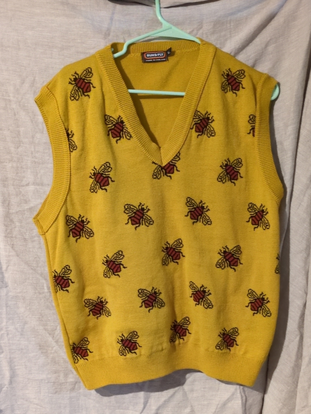 Run & Fly Bee Sweater